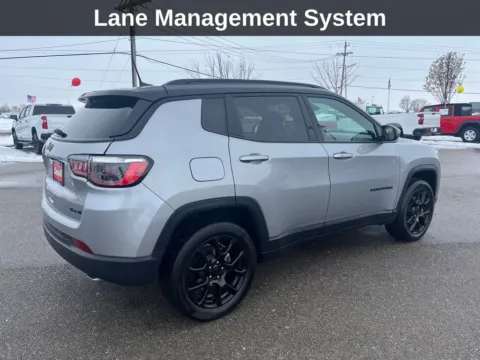 More photos of 2022 Jeep Compass Altitude at Cassill Motors, IA