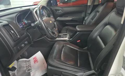 More photos of 2022 Chevrolet Colorado LT at Cassill Motors, IA