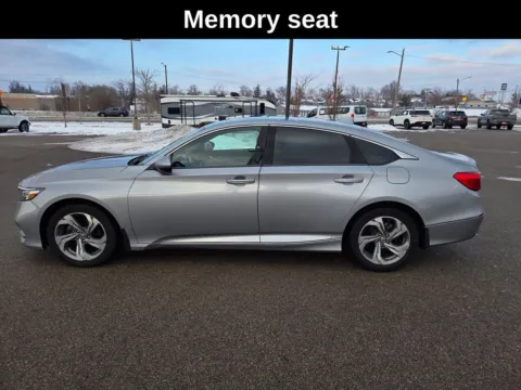 Photos of 2019 Honda Accord EX-L for sale in Cedar Rapids, IA at Cassill Motors