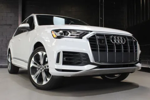 More photos of 2022 Audi Q7 55 Premium Plus at Cassill Motors, IA