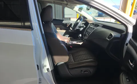 More photos of 2023 Nissan Murano Platinum at Cassill Motors, IA