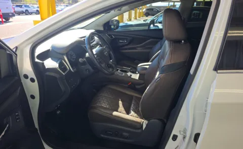 More photos of 2023 Nissan Murano Platinum at Cassill Motors, IA