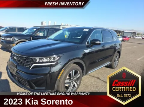 Black 2023 Kia Sorento Hybrid EX for sale in Cedar Rapids, IA