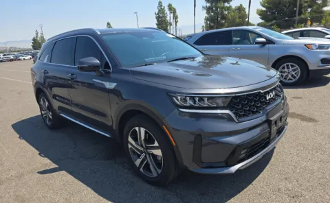 More photos of 2023 Kia Sorento Hybrid EX at Cassill Motors, IA