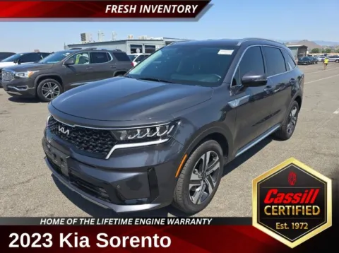 Gray 2023 Kia Sorento Hybrid EX for sale in Cedar Rapids, IA