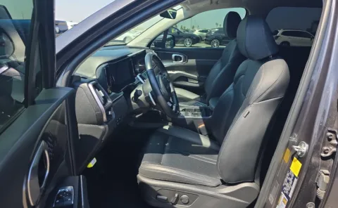 More photos of 2023 Kia Sorento Hybrid EX at Cassill Motors, IA