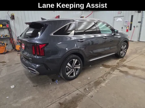 More photos of 2023 Kia Sorento Hybrid EX at Cassill Motors, IA