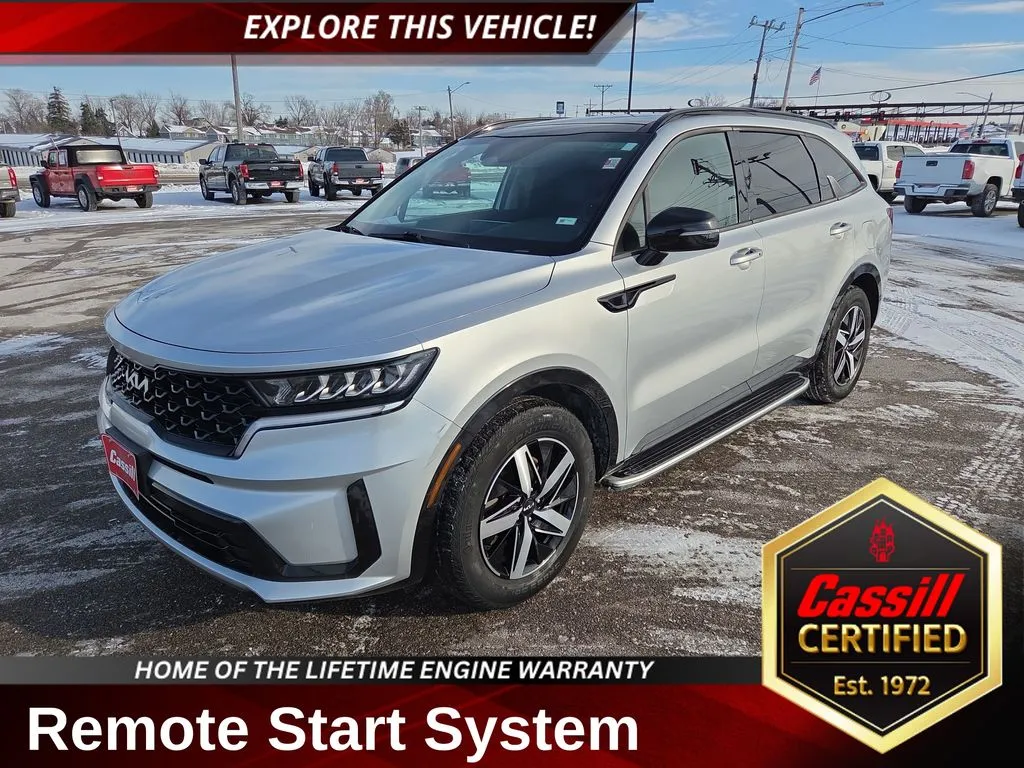 2022 Kia Sorento S's photo