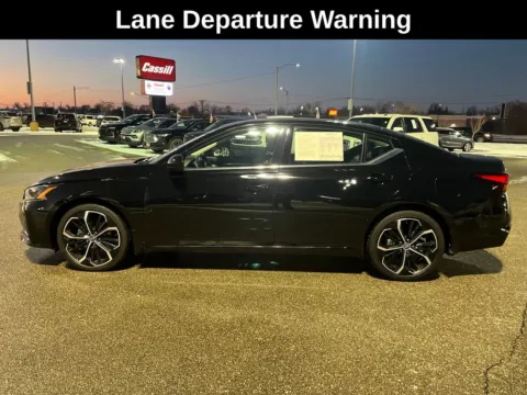 Another view of 2024 Nissan Altima 2.5 SR for sale in Cedar Rapids, IA at Cassill Motors