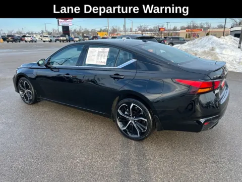 Another view of 2024 Nissan Altima 2.5 SR for sale in Cedar Rapids, IA at Cassill Motors