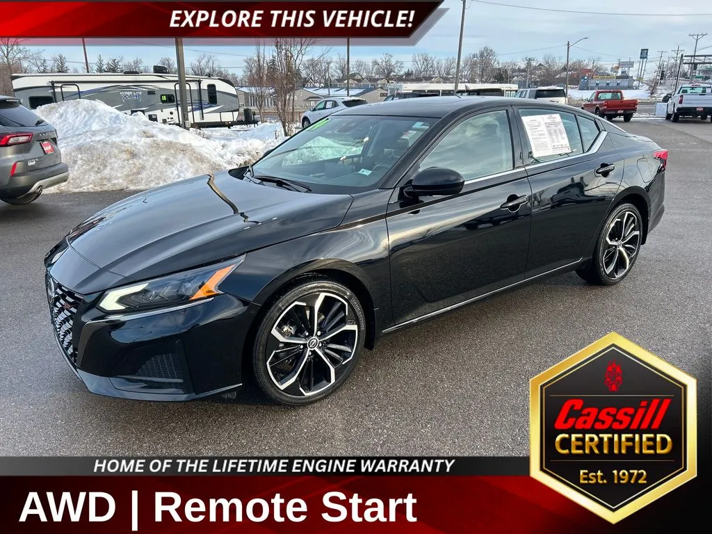 2024 Nissan Altima SR