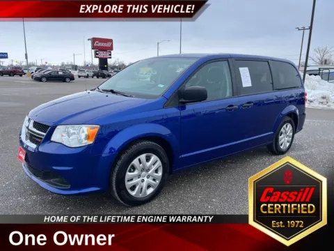 Blue 2019 Dodge Grand Caravan SE for sale in Cedar Rapids, IA