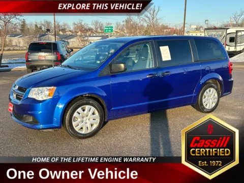 Blue 2019 Dodge Grand Caravan SE for sale in Cedar Rapids, IA