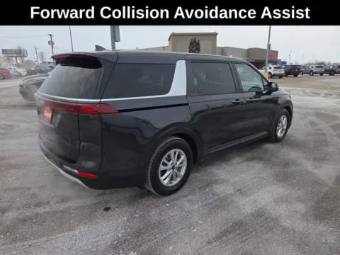 More photos of 2024 Kia Carnival LX Seat Package at Cassill Motors, IA