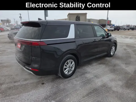 More photos of 2024 Kia Carnival LX Seat Package at Cassill Motors, IA