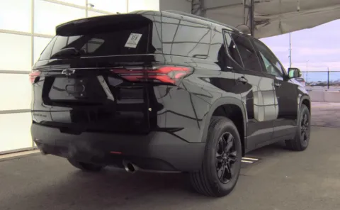 More photos of 2023 Chevrolet Traverse LT at Cassill Motors, IA