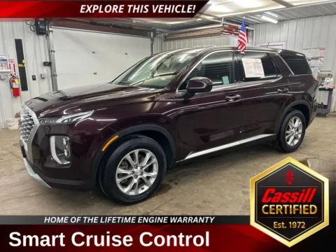 Red 2022 Hyundai Palisade SE for sale in Cedar Rapids, IA