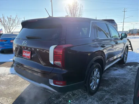 More photos of 2022 Hyundai Palisade SE at Cassill Motors, IA