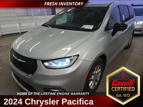 Silver 2024 Chrysler Pacifica Touring L for sale in Cedar Rapids, IA