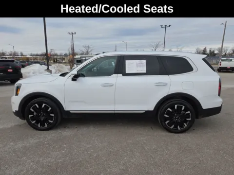 Photos of 2024 Kia Telluride SX for sale in Cedar Rapids, IA at Cassill Motors