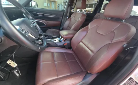 More photos of 2024 Kia Telluride SX at Cassill Motors, IA