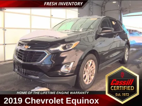 Black 2019 Chevrolet Equinox LT for sale in Cedar Rapids, IA