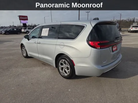 Another view of 2024 Chrysler Pacifica Limited for sale in Cedar Rapids, IA at Cassill Motors
