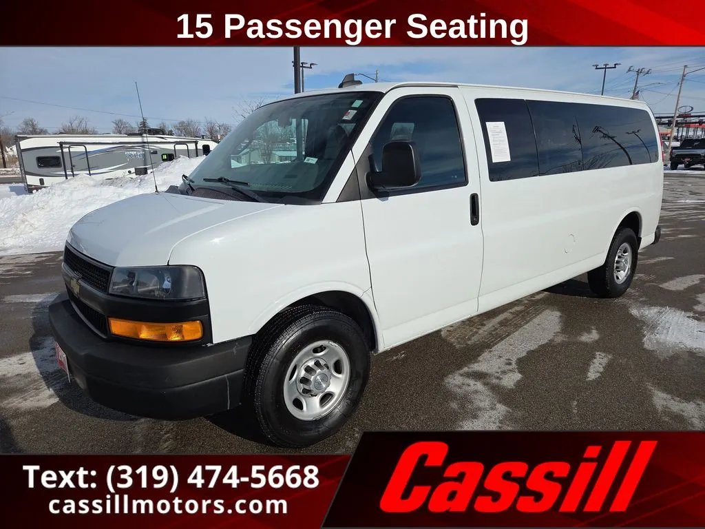2019 Chevrolet Express Passenger LS's photo