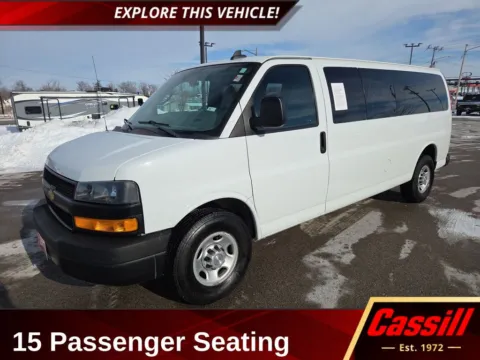 White 2019 Chevrolet Express 3500 LS for sale in Cedar Rapids, IA