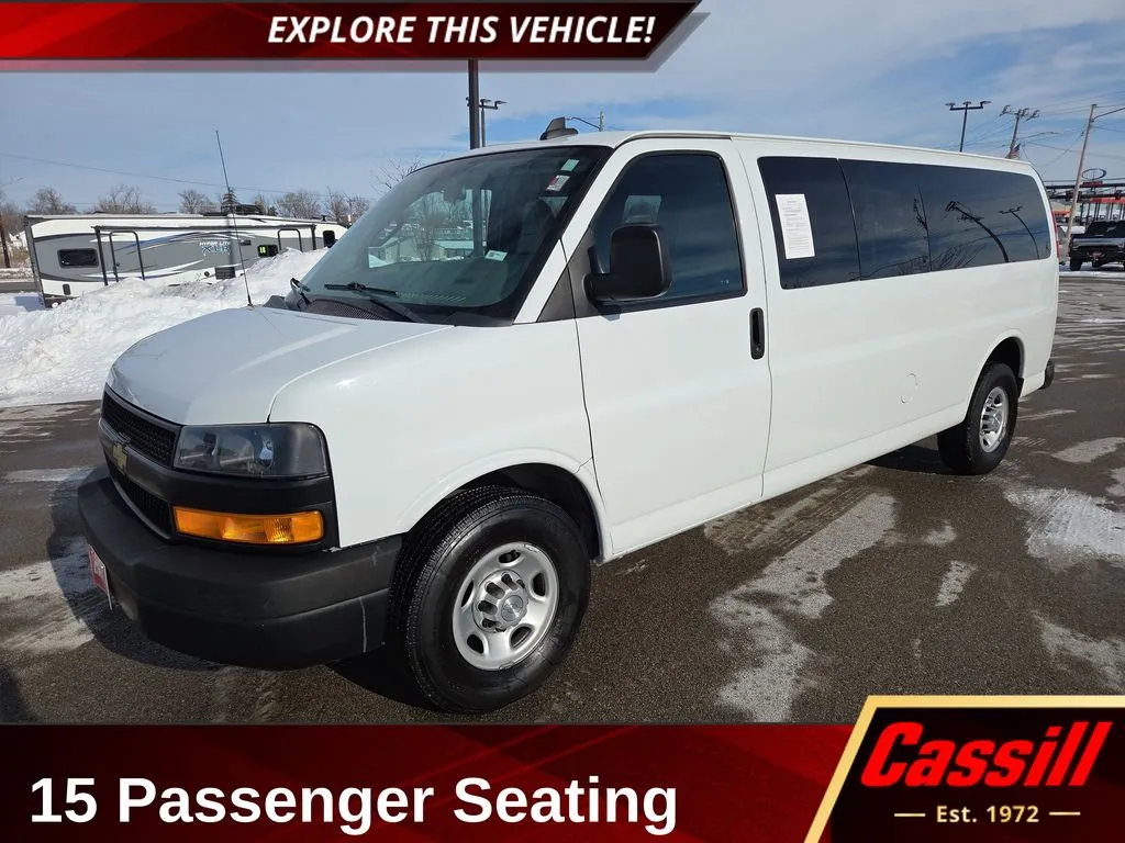 2019 Chevrolet Express Passenger LS's photo