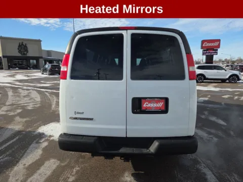 More photos of 2019 Chevrolet Express 3500 LS at Cassill Motors, IA