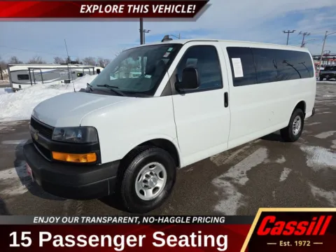White 2019 Chevrolet Express 3500 LS for sale in Cedar Rapids, IA