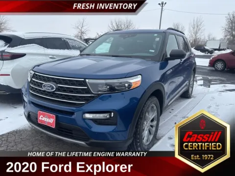 Blue 2020 Ford Explorer XLT for sale in Cedar Rapids, IA
