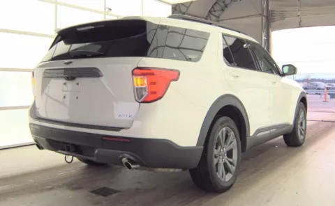 More photos of 2022 Ford Explorer XLT at Cassill Motors, IA