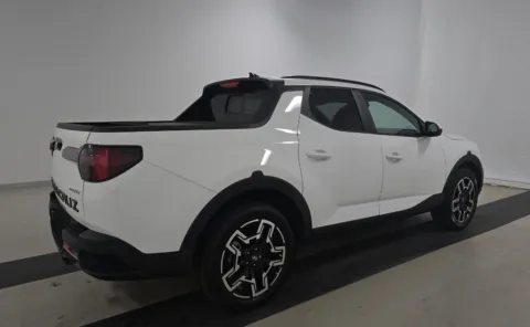 More photos of 2025 Hyundai Santa Cruz Limited at Cassill Motors, IA