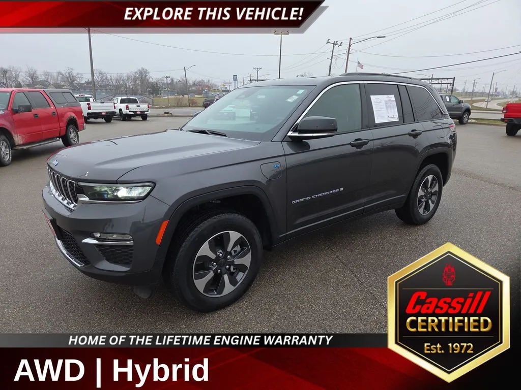 2024 Jeep Grand Cherokee 4xe's photo