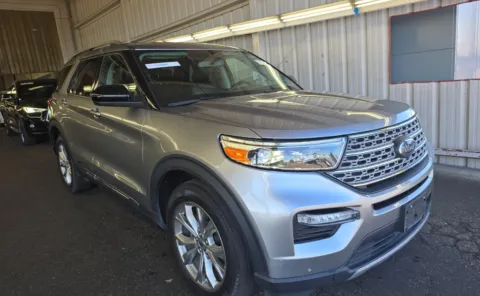 Photos of 2024 Ford Explorer Limited for sale in Cedar Rapids, IA at Cassill Motors