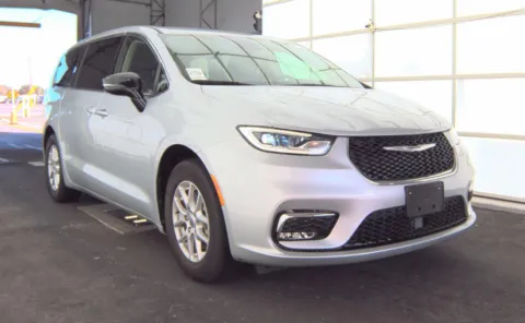 Photos of 2024 Chrysler Pacifica Touring L for sale in Cedar Rapids, IA at Cassill Motors