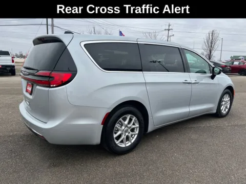More photos of 2024 Chrysler Pacifica Touring L at Cassill Motors, IA
