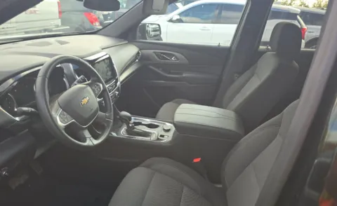 More photos of 2023 Chevrolet Traverse LT at Cassill Motors, IA