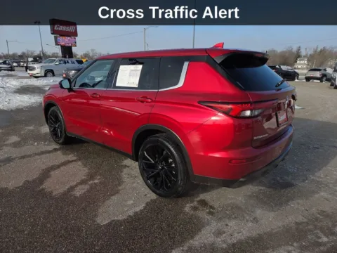 Another view of 2023 Mitsubishi Outlander SE for sale in Cedar Rapids, IA at Cassill Motors