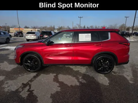 Photos of 2023 Mitsubishi Outlander SE for sale in Cedar Rapids, IA at Cassill Motors