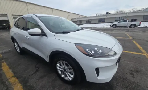 Photos of 2021 Ford Escape Hybrid SE for sale in Cedar Rapids, IA at Cassill Motors