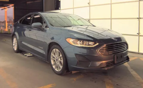 Photos of 2019 Ford Fusion Hybrid SE for sale in Cedar Rapids, IA at Cassill Motors