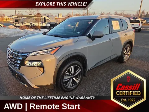 Gray 2025 Nissan Rogue SL for sale in Cedar Rapids, IA