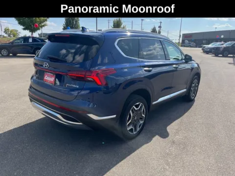 More photos of 2023 Hyundai Santa Fe Hybrid SEL Premium at Cassill Motors, IA