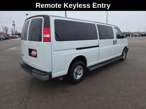 More photos of 2020 Chevrolet Express 3500 LT at Cassill Motors, IA