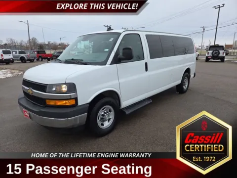 White 2020 Chevrolet Express 3500 LT for sale in Cedar Rapids, IA