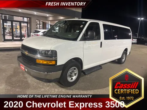 White 2020 Chevrolet Express 3500 LT for sale in Cedar Rapids, IA