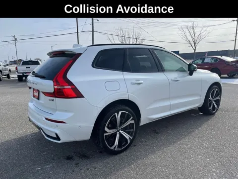 More photos of 2022 Volvo XC60 B6 R-Design at Cassill Motors, IA